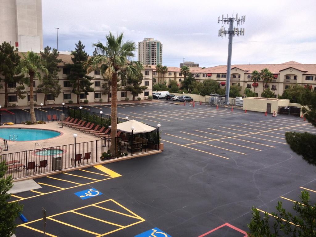 Ellis Island Hotel Casino & Brewery Las Vegas Exterior foto